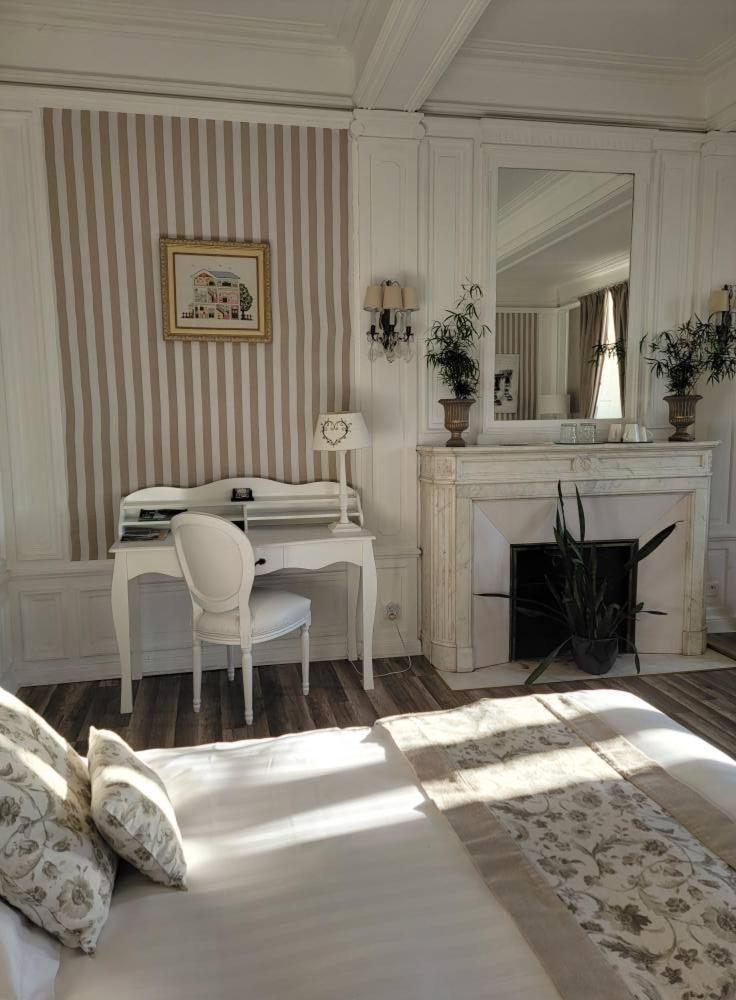 Maison D'Hotes "Les Jardins De Mazamet" Eksteriør billede